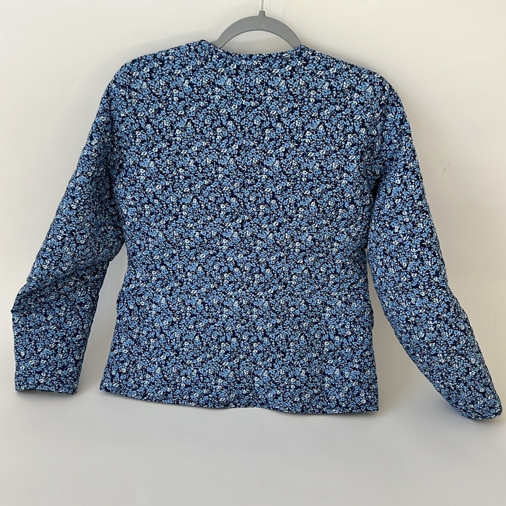 J. Crew Blue Floral Quilted Jacket. Size 2 - Picture 3 of 9